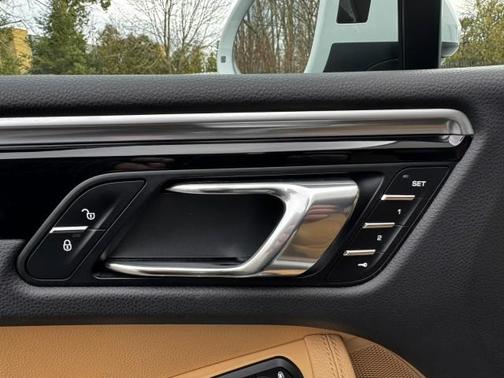 2017 Porsche Macan Base