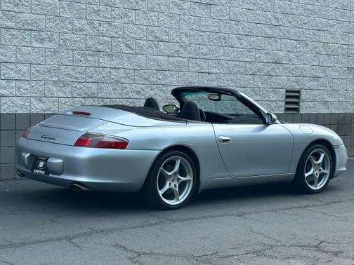 2004 Porsche 911 Carrera Cabriolet
