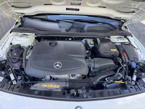 Citrus White 2015 Mercedes-Benz GLA-Class GLA 250 4MATIC