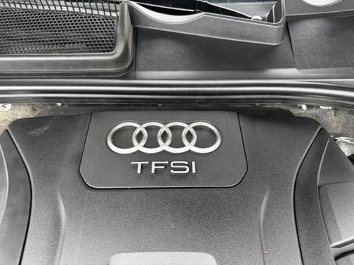 Orca Black Metallic 2017 Audi Q7 2.0T Premium Plus