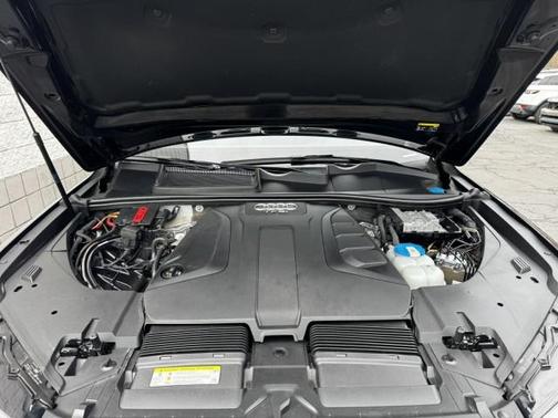 Orca Black Metallic 2017 Audi Q7 2.0T Premium Plus