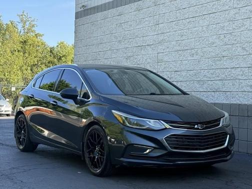 Graphite Metallic 2017 Chevrolet Cruze Premier