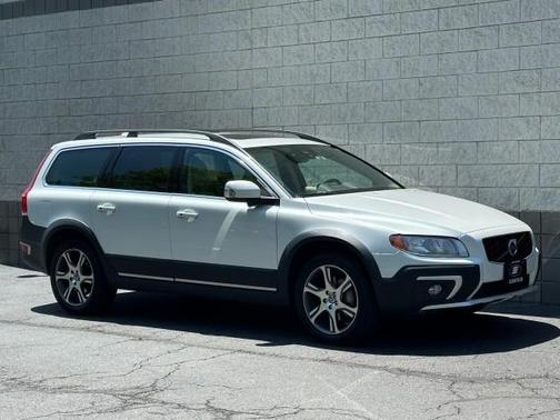 2015 Volvo XC70 T6