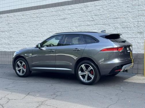 2018 Jaguar F-PACE S