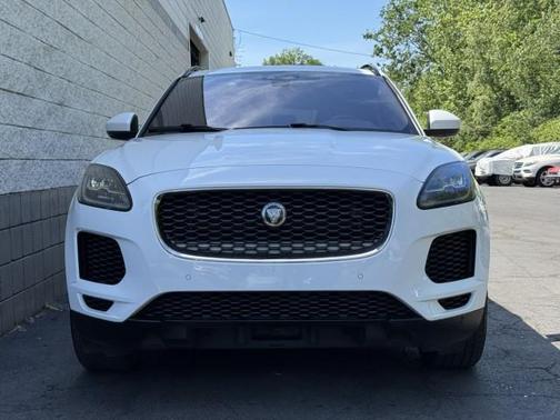 Fuji White 2018 Jaguar E-PACE SE