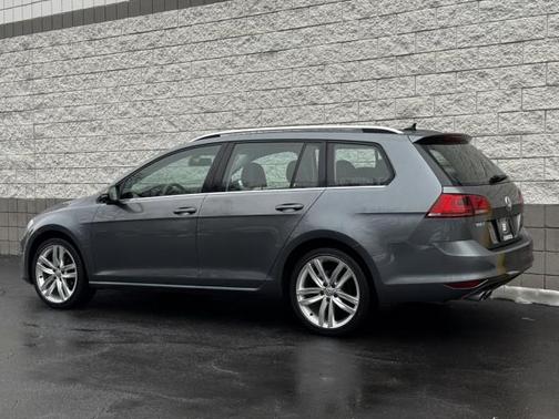 2015 Volkswagen Golf SportWagen S