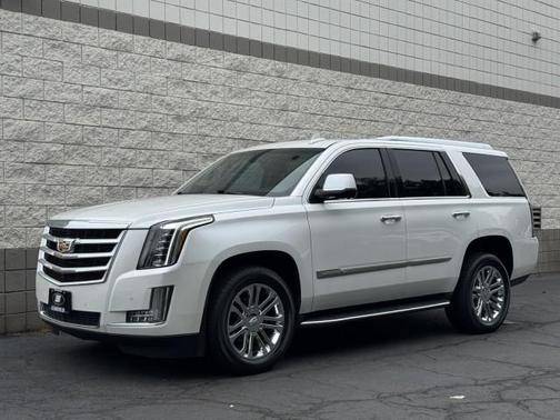 2016 Cadillac Escalade Standard