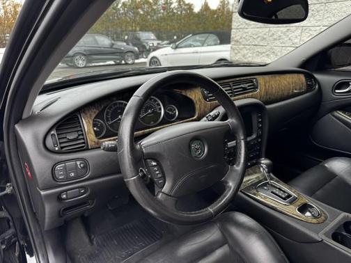 2005 Jaguar S-Type R