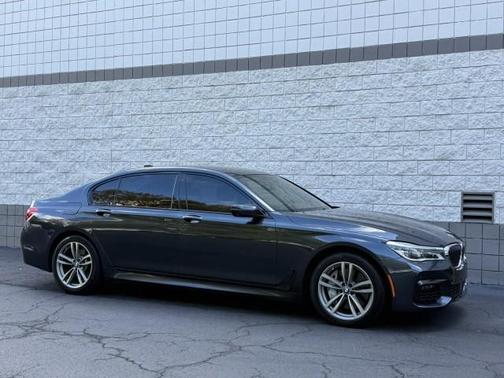2016 BMW 750 i xDrive