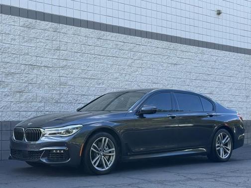 2016 BMW 750 i xDrive