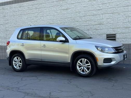 2014 Volkswagen Tiguan 4MOTION Auto S