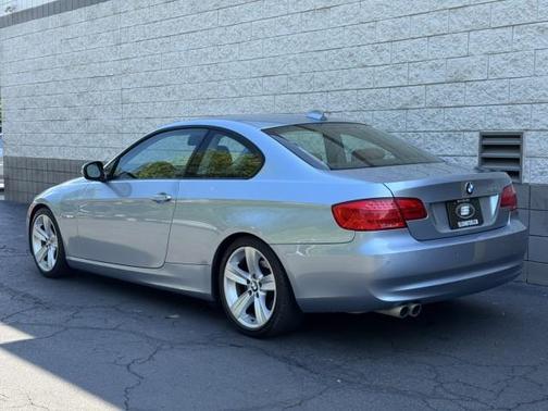 2011 BMW 328 i