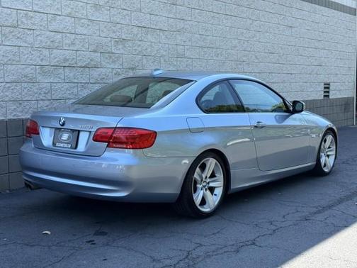 2011 BMW 328 i