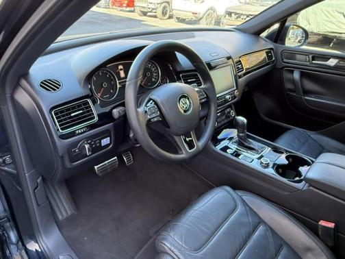 2014 Volkswagen Touareg Lux