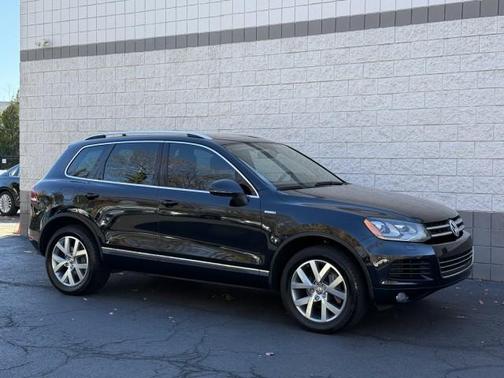 2014 Volkswagen Touareg Lux
