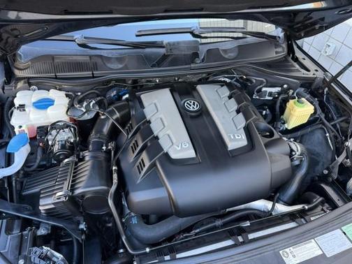 2014 Volkswagen Touareg Lux