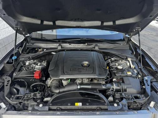 2017 Jaguar F-PACE 20d R-Sport