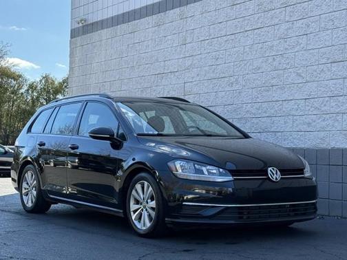 2018 Volkswagen Golf SportWagen TSI S