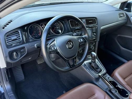 2018 Volkswagen Golf SportWagen TSI S