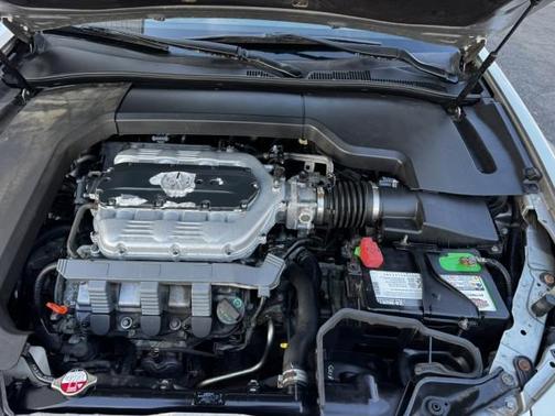 2011 Acura TL Technology