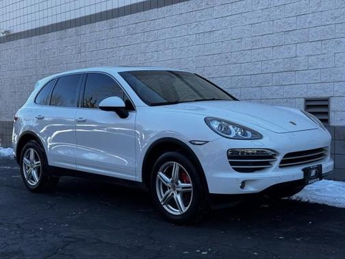2014 Porsche Cayenne Platinum Edition