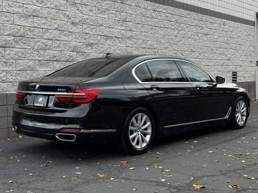 2018 BMW 740 i xDrive
