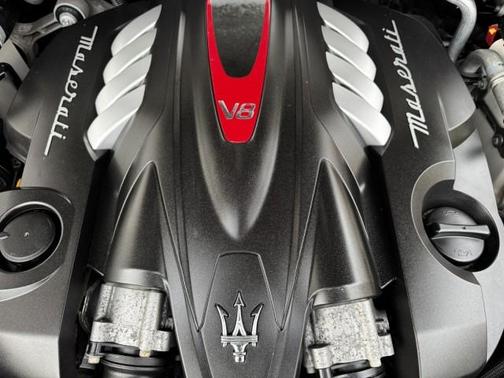 2017 Maserati Quattroporte GTS GranSport