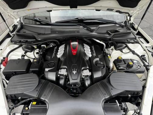 2017 Maserati Quattroporte GTS GranSport