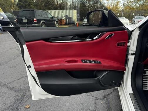 2017 Maserati Quattroporte GTS GranSport