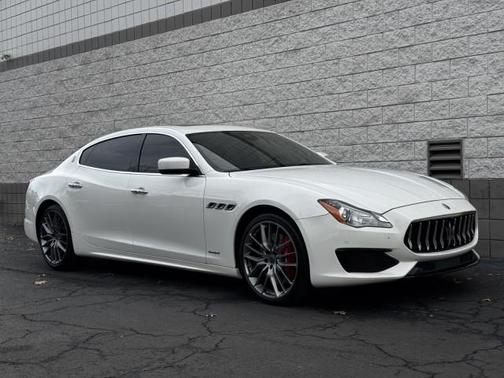 2017 Maserati Quattroporte GTS GranSport