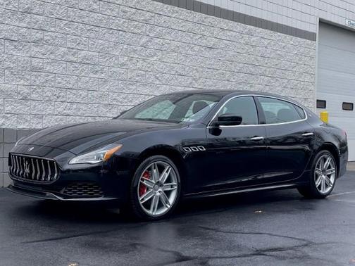 Photo 1 of 39 of 2019 Maserati Quattroporte S Q4