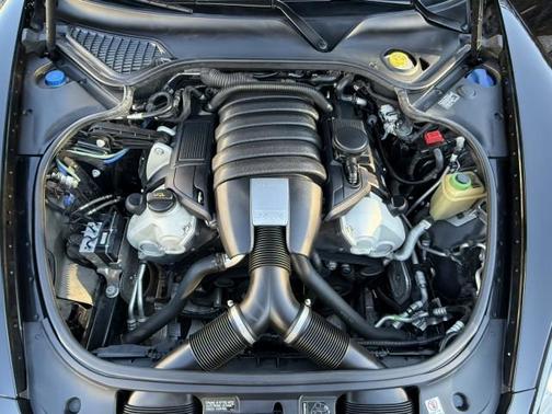 2013 Porsche Panamera Platinum Edition