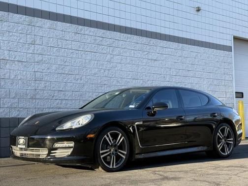 2013 Porsche Panamera Platinum Edition