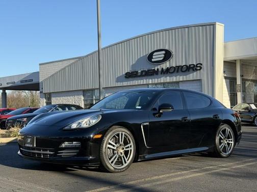 2013 Porsche Panamera Platinum Edition
