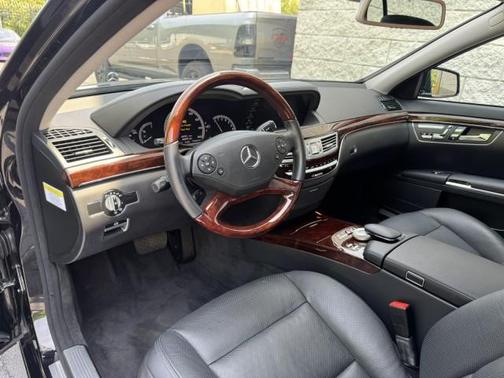 2012 Mercedes-Benz S-Class S 550 4MATIC