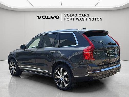 Platinum Grey 2025 Volvo XC90 Plus