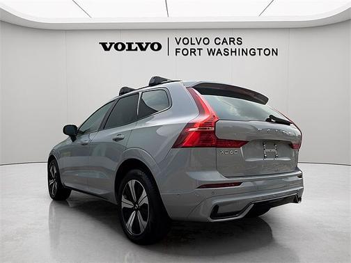 2025 Volvo XC60 Plus