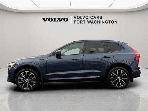 2023 Volvo XC60 Plus
