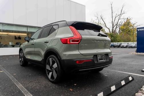 2024 Volvo XC40 Recharge Pure Electric Ultimate