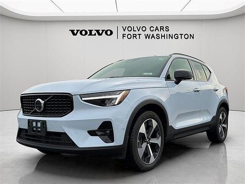 2025 Volvo XC40 Plus
