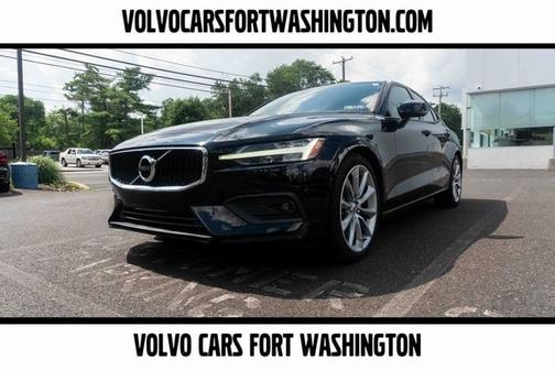 2021 Volvo S60 T6 Momentum