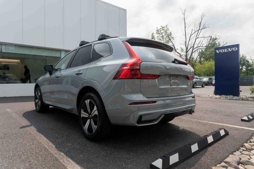 2025 Volvo XC60 Plug-In Hybrid T8 Plus