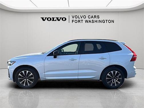 2023 Volvo XC60 Plus