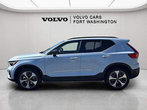 Cloud Blue 2026 Volvo XC40 Plus