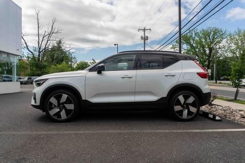 2023 Volvo XC40 Recharge Pure Electric Twin Plus