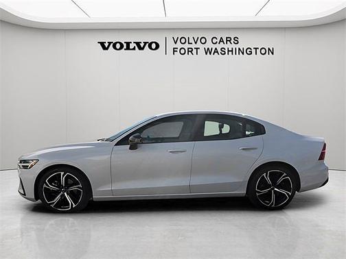 2024 Volvo S60 Plus