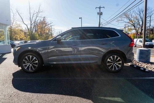 2023 Volvo XC60 B5 Core