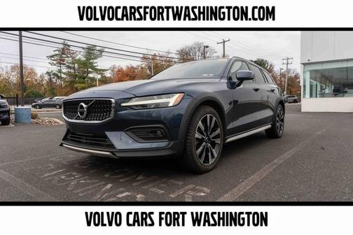 2021 Volvo V60 Cross Country T5