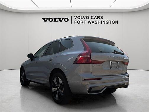 2024 Volvo XC60 Plus