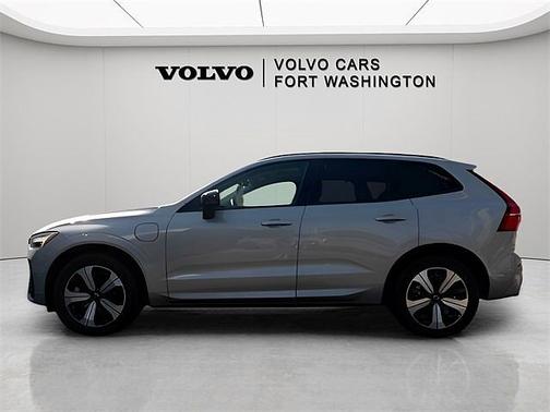 2024 Volvo XC60 Plus